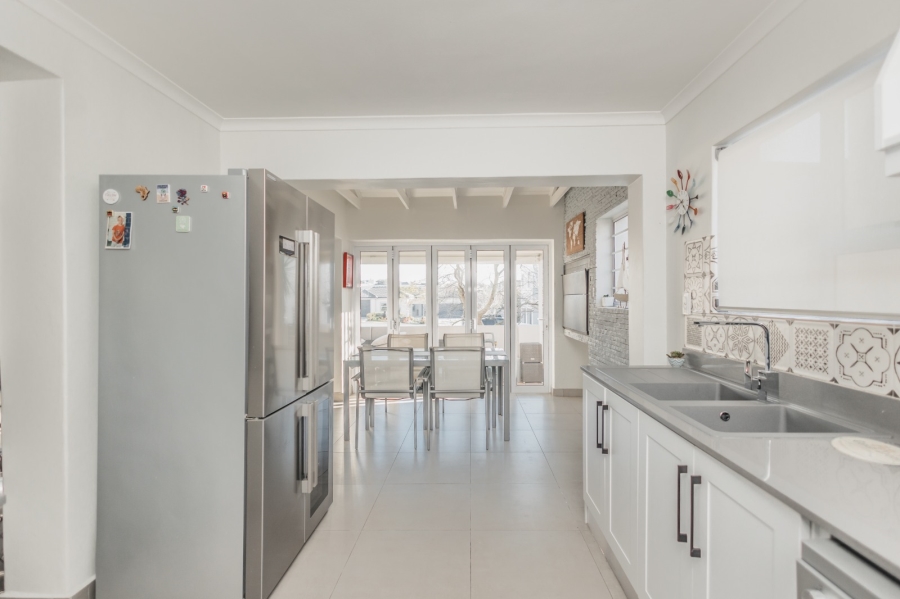 3 Bedroom Property for Sale in Avalon Estate Western Cape